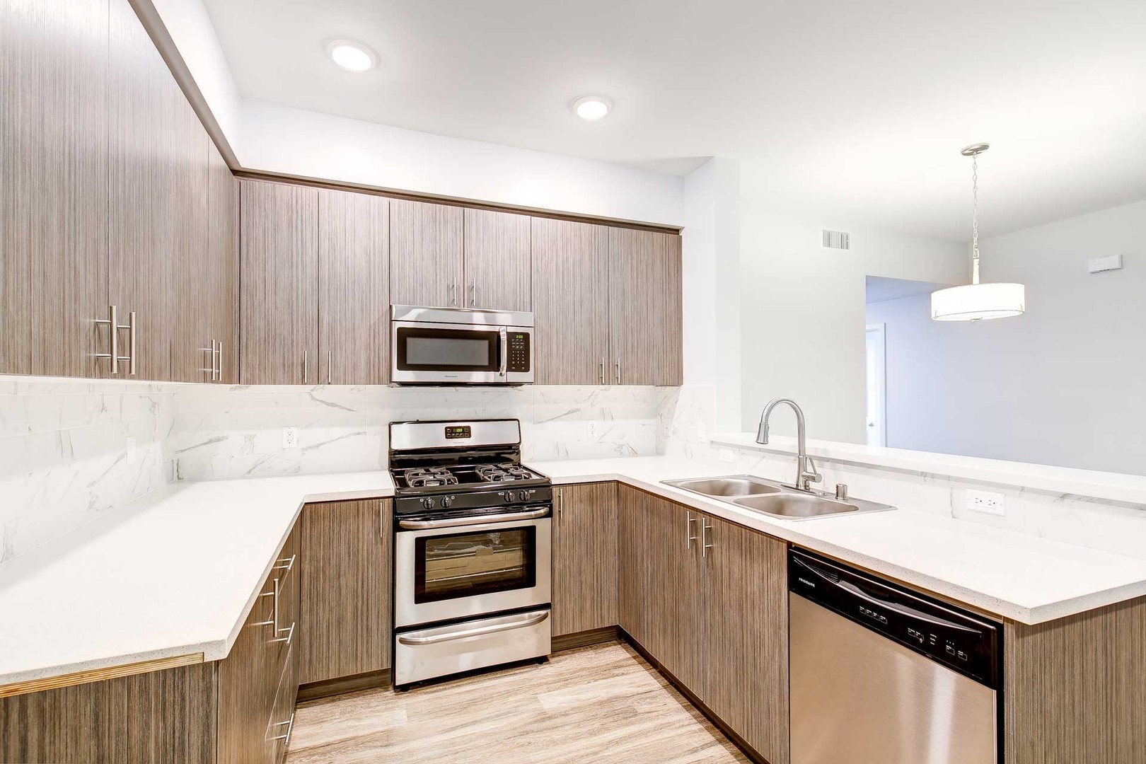 MODERNO North Hollywood 13 of 17