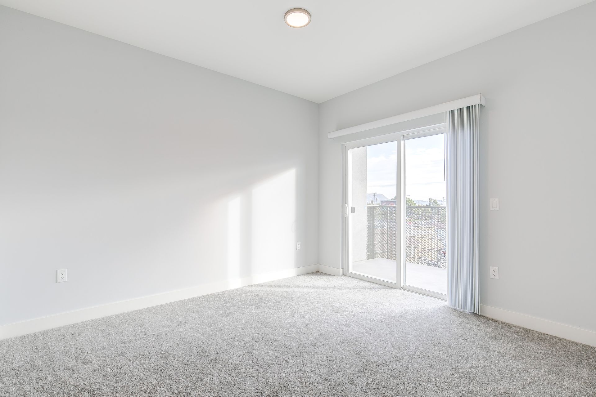 MODERNO North Hollywood 3 of 12