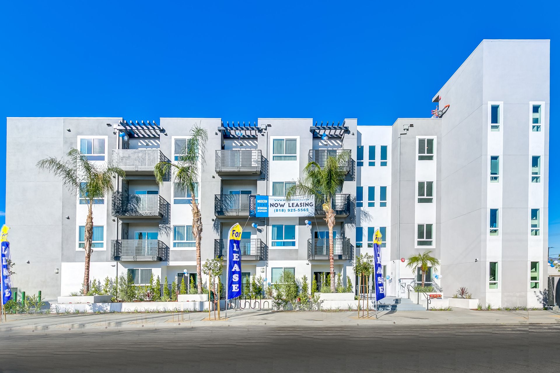 MODERNO North Hollywood 9 of 12