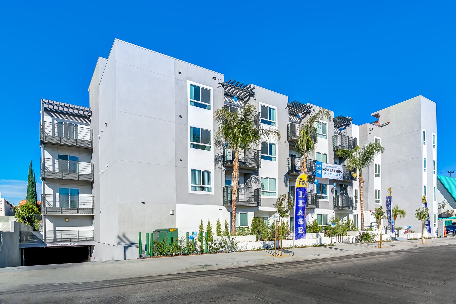 MODERNO North Hollywood 10 of 12