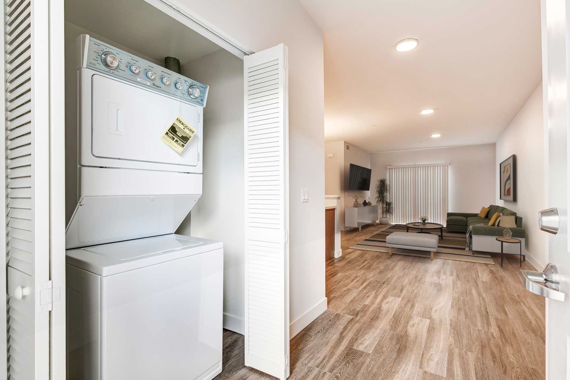 MODERNO North Hollywood 2 of 12