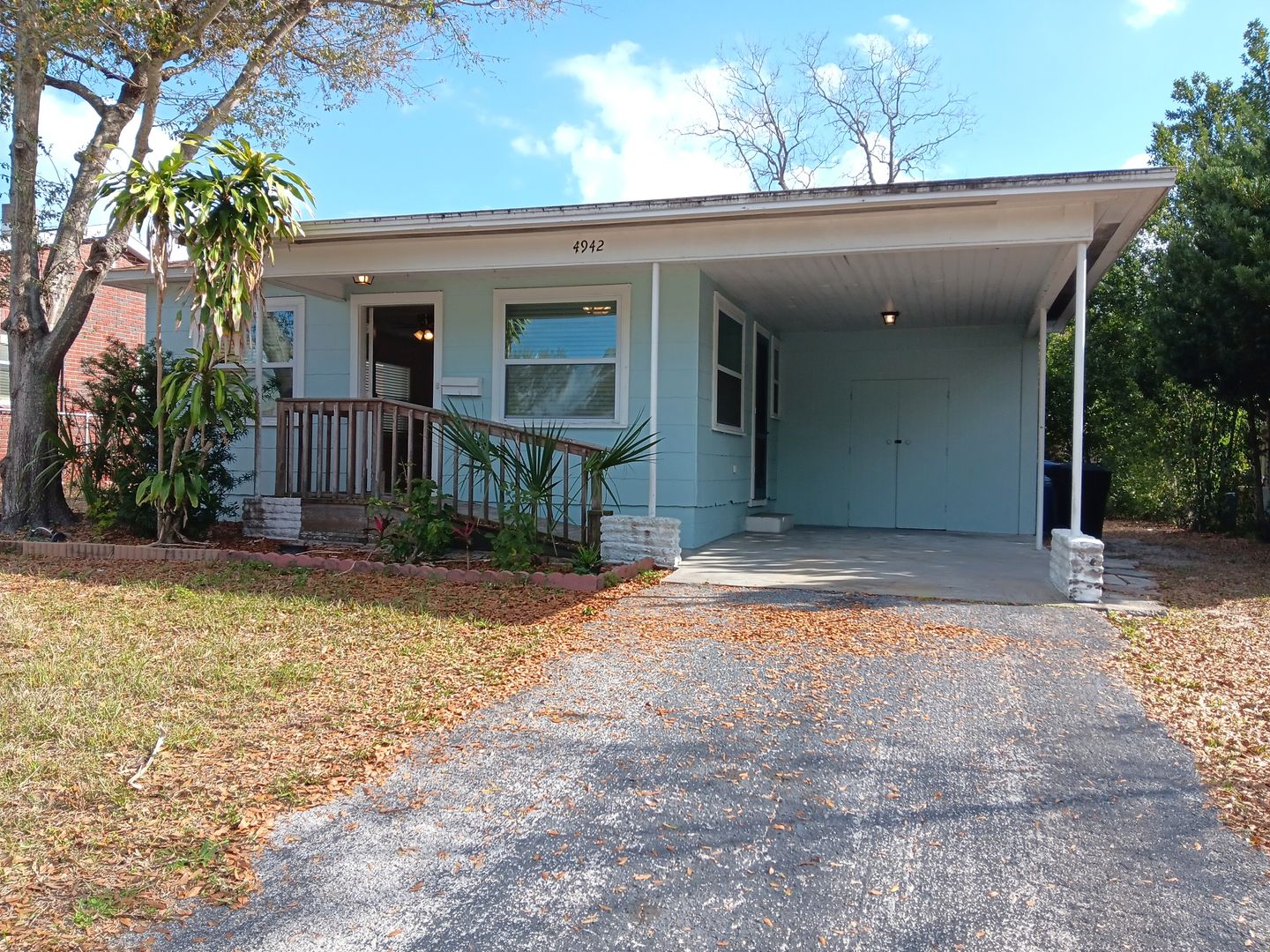 St Petersburg House: 4942 Oxford Ave N