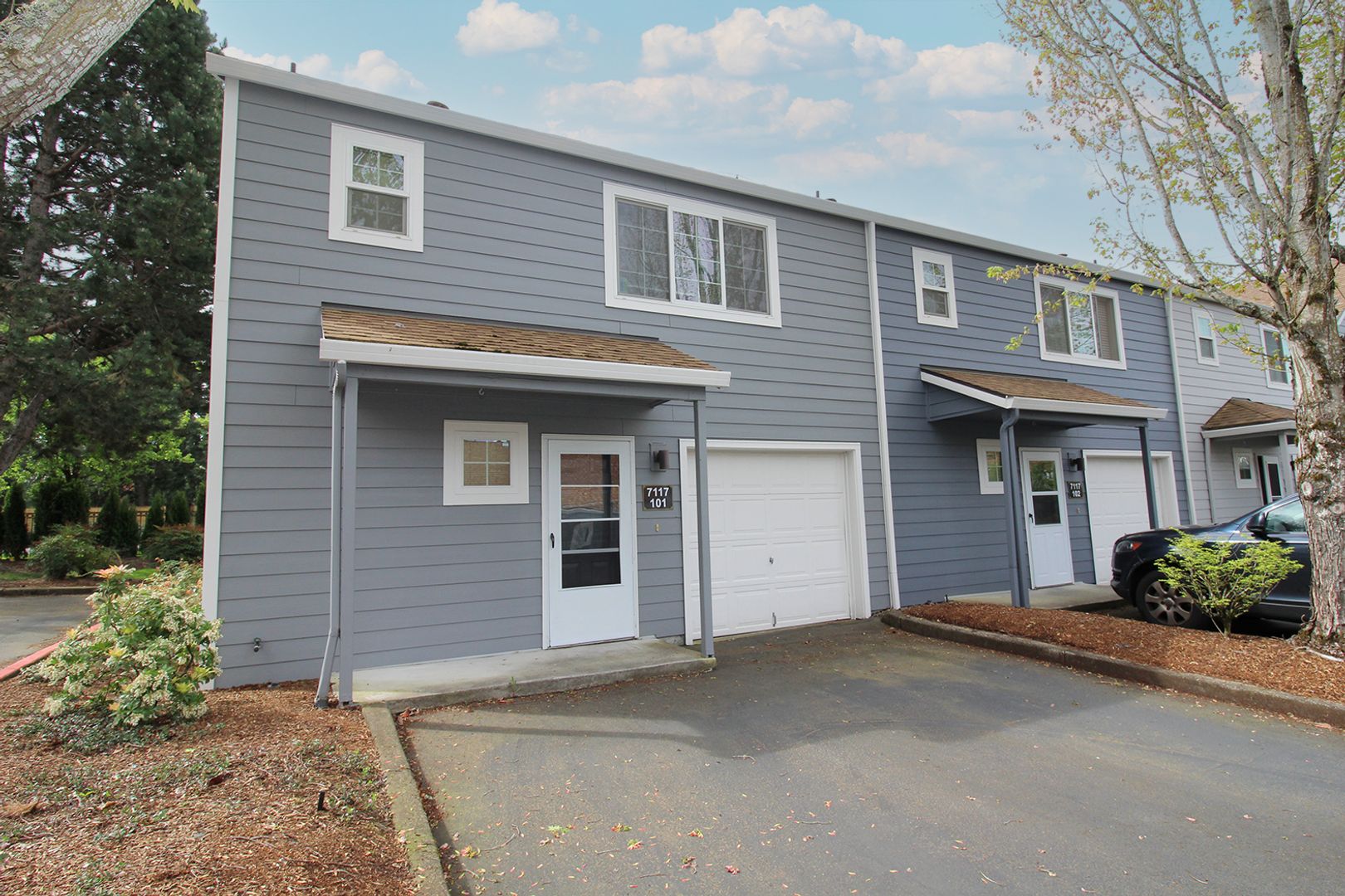 Tualatin Condo: 7117 SW Sagert Street #101