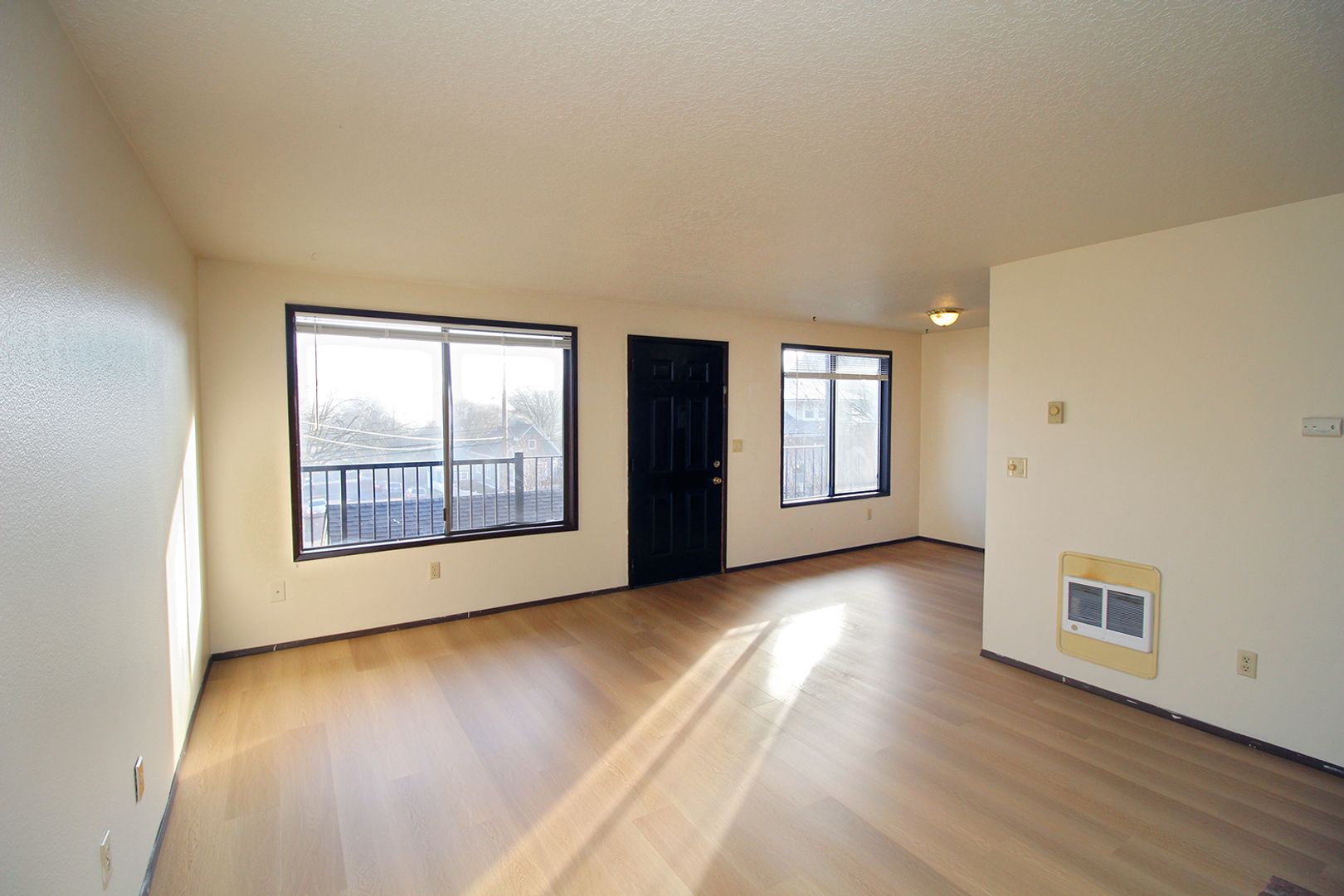 Portland Apartment: 1118 SE Rhone