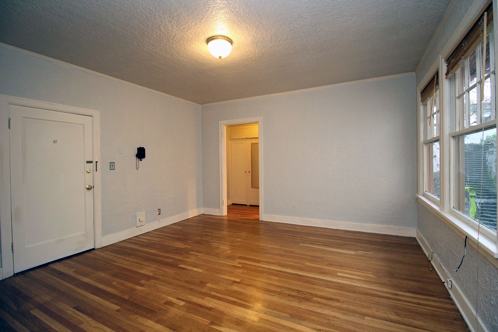 Portland Apartment: 2354-2362 SW Cactus Dr