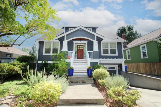 Stunning Custom 4 Bed/3 Bath Sellwood Craftsman Home built by Award Winning Green Builder – photo 1