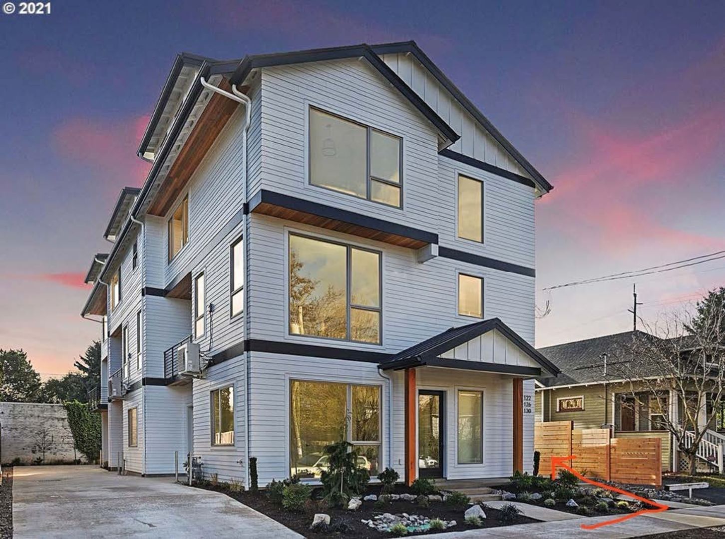 Portland Townhome: 1130 SE Tenino St