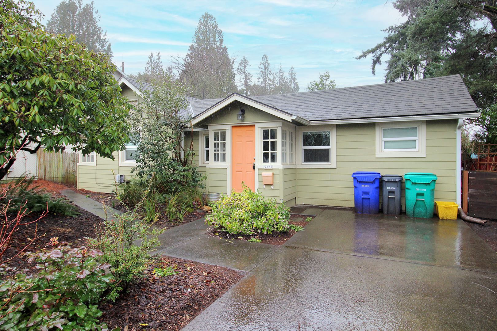 Portland House: 5325 N Fessenden St