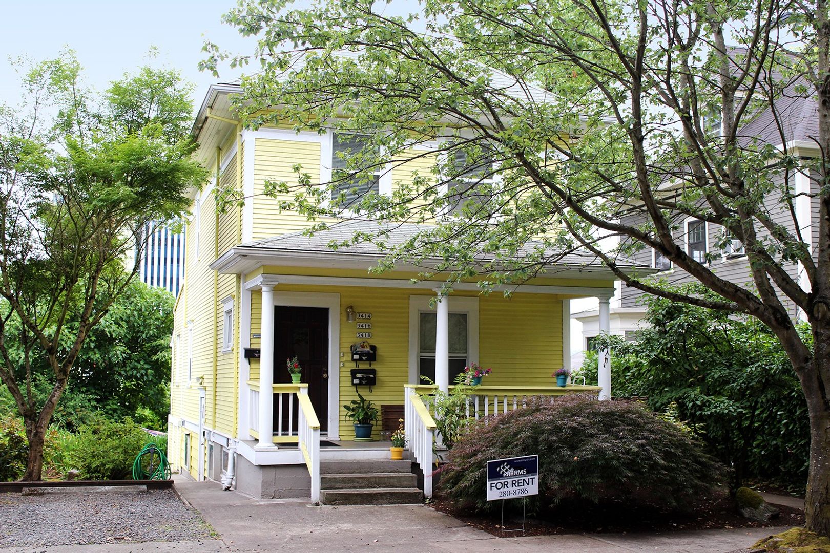 Portland Apartment: 3414, 3416, 3418 S Kelly Ave