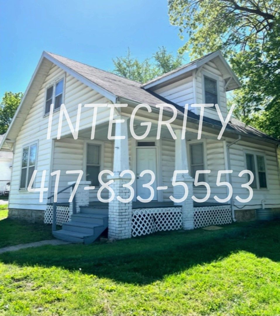 Springfield House: 1130 W. Atlantic