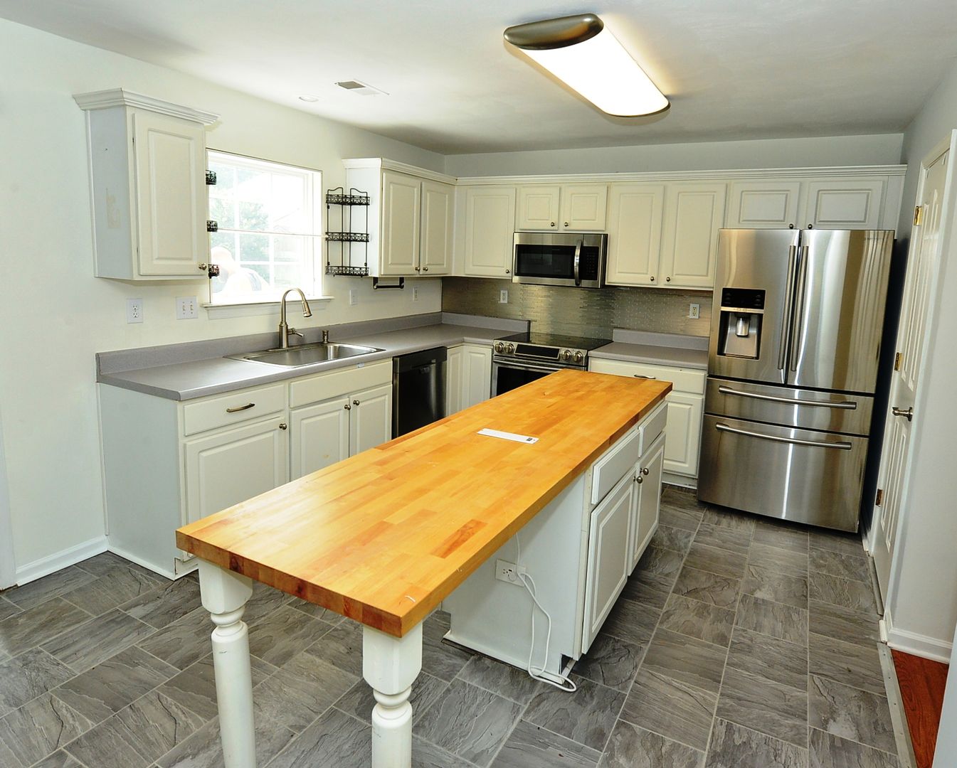 PORTSMOUTH House: 4221 WHITE HERON POINT