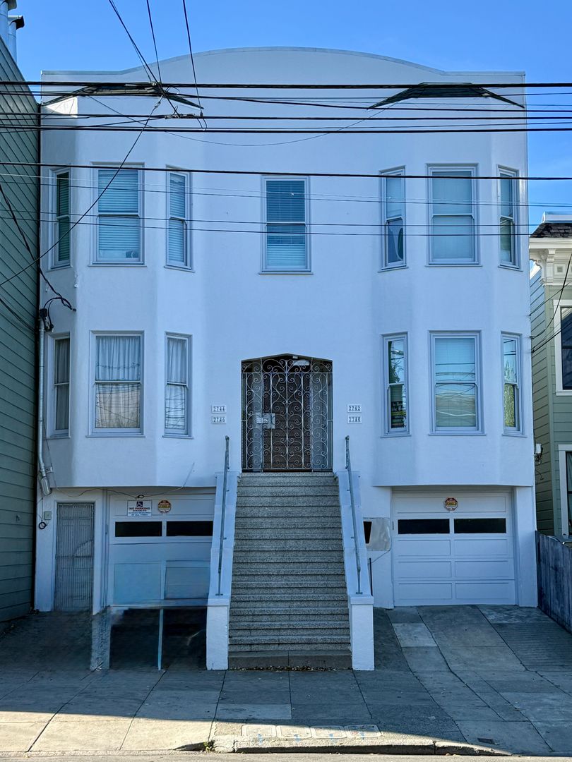 San Francisco Apartment: 2740-2746 Harrison Street