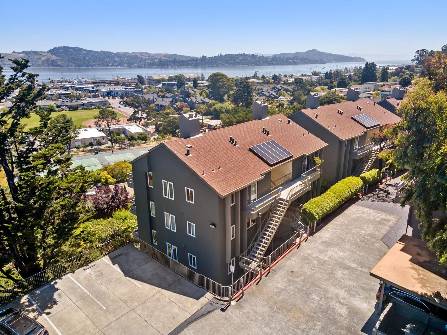 Sausalito Condo: 132 Lower Anchorage Road