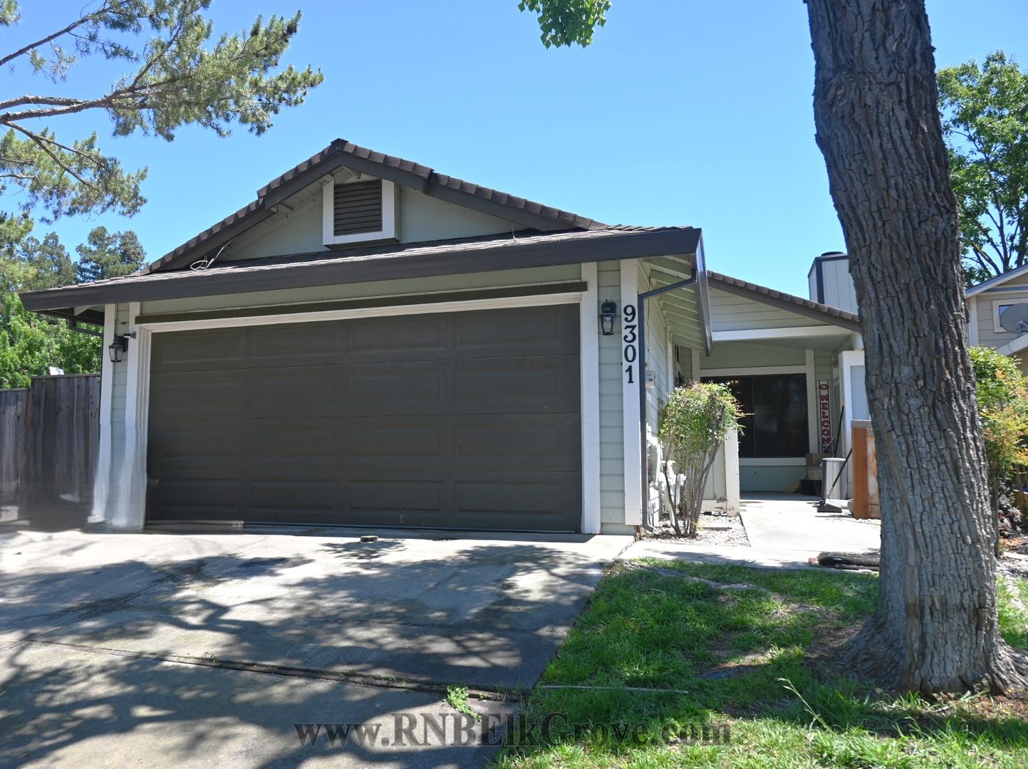 Elk Grove House: 9301 Quintanna Court