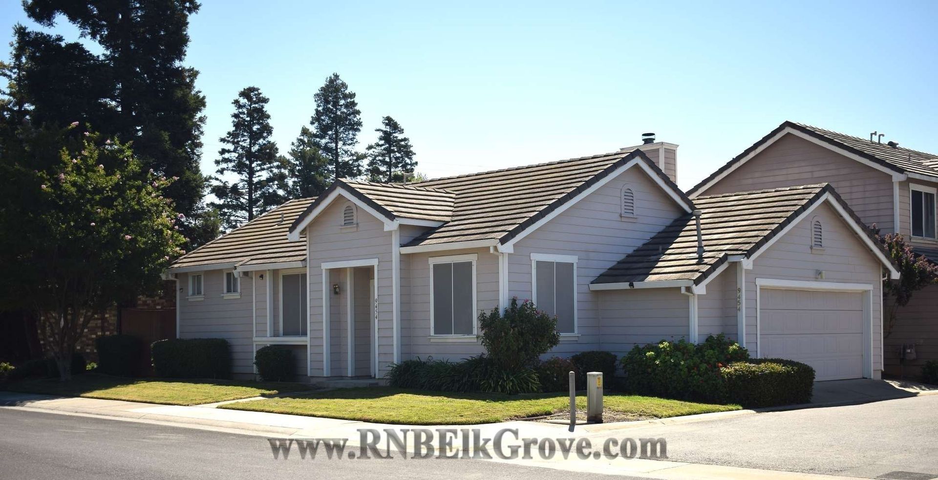 Elk Grove House: 9454 Laguna Pointe Way
