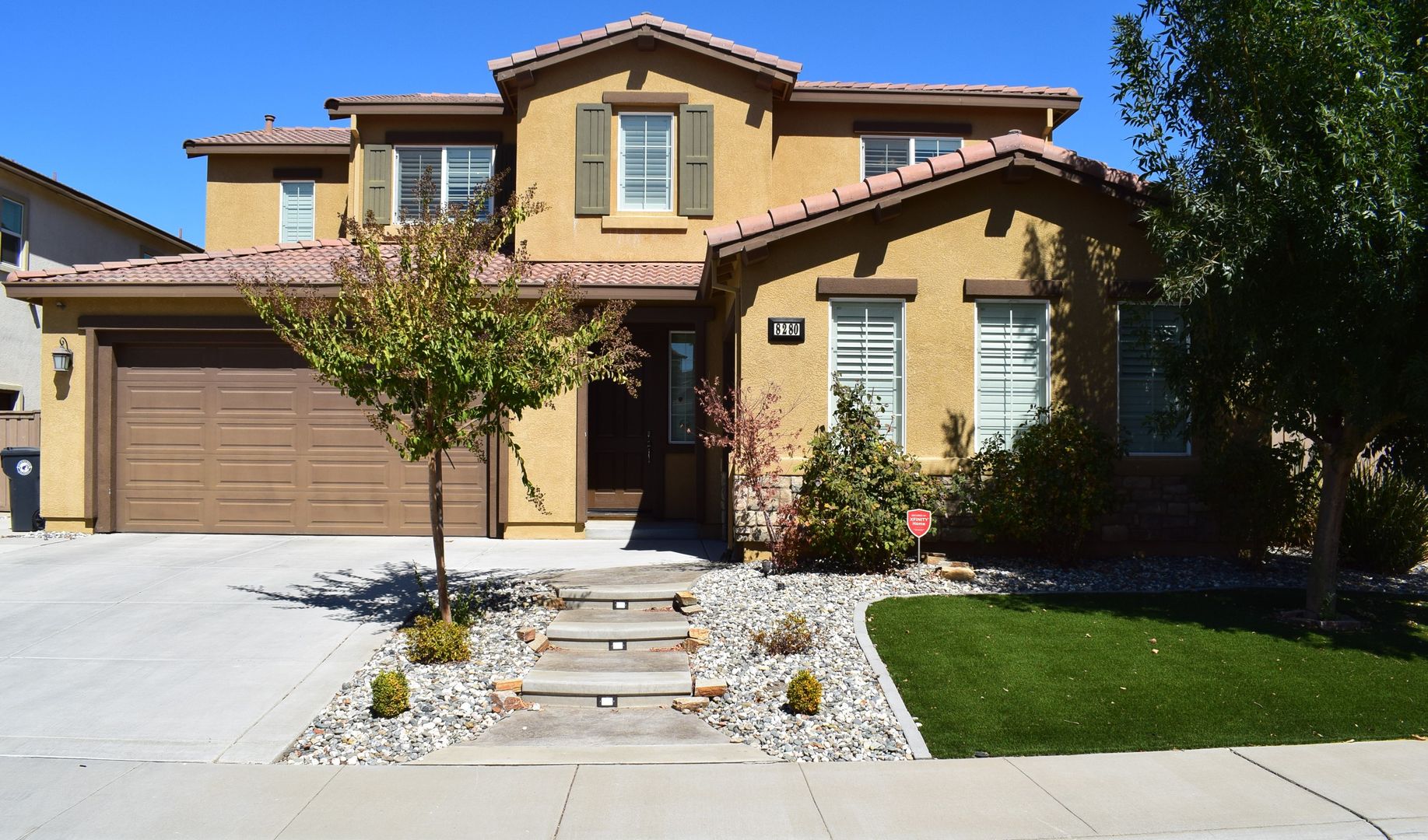 Elk Grove House: 8280 Columbo CIrcle