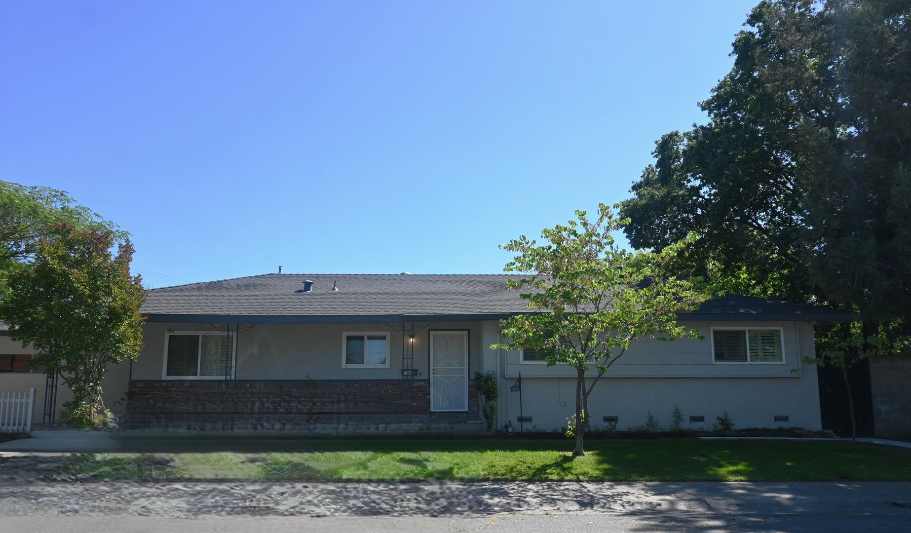 Sacramento House: 2360 53rd Avenue