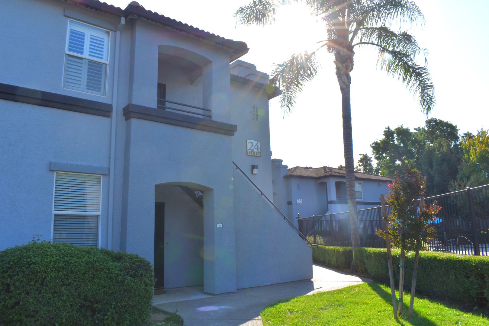 Elk Grove House: 5201 Laguna Oaks Drive Unit 127