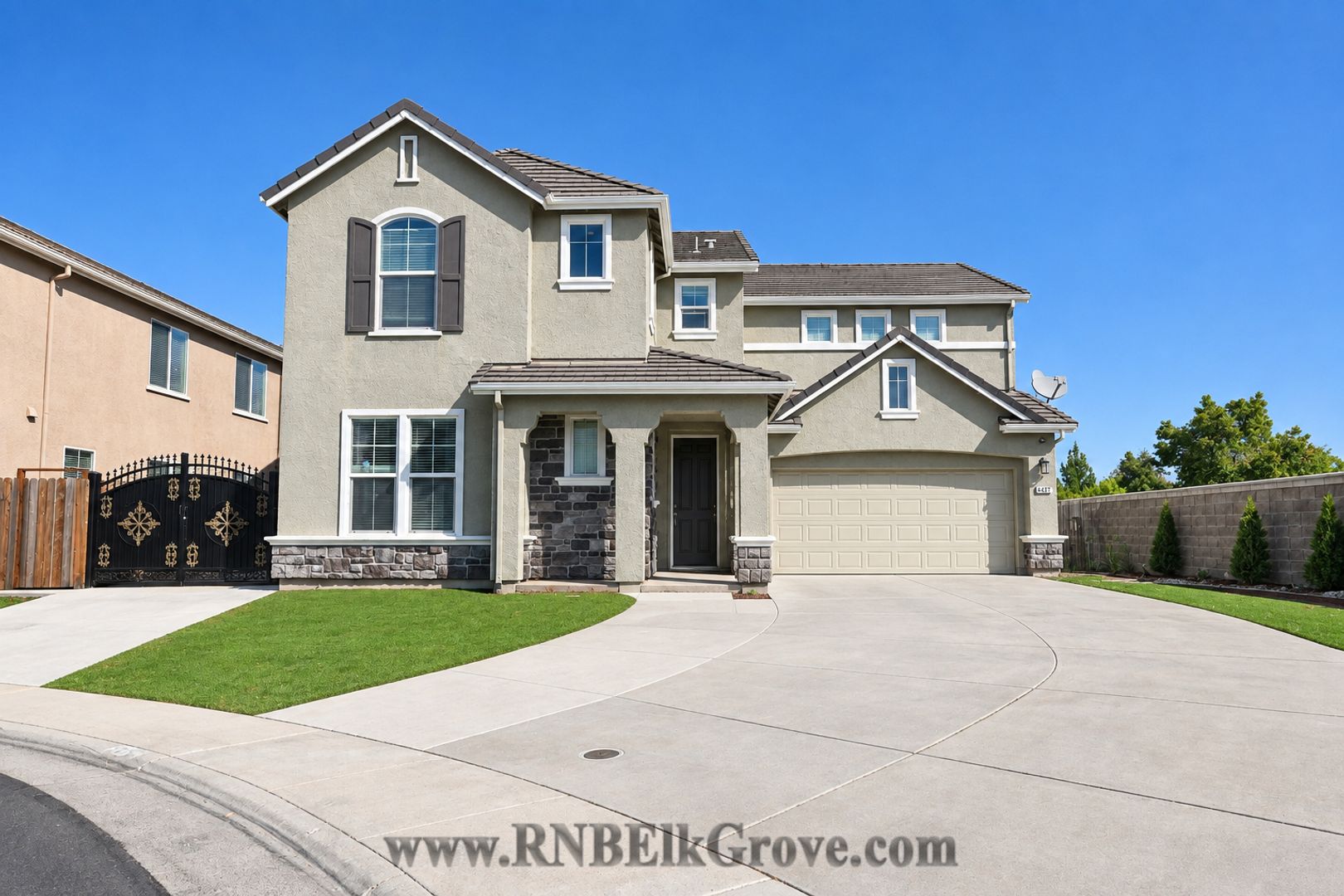 Elk Grove House: 6917 Riqueza Court