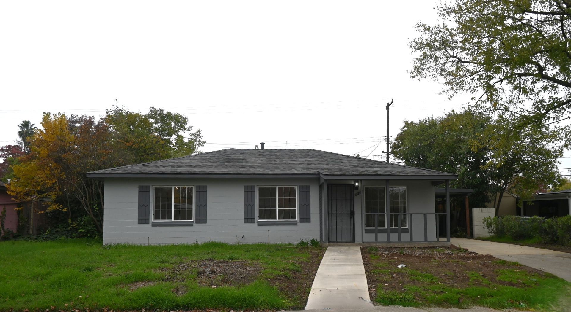 Sacramento House: 5206 61st Street