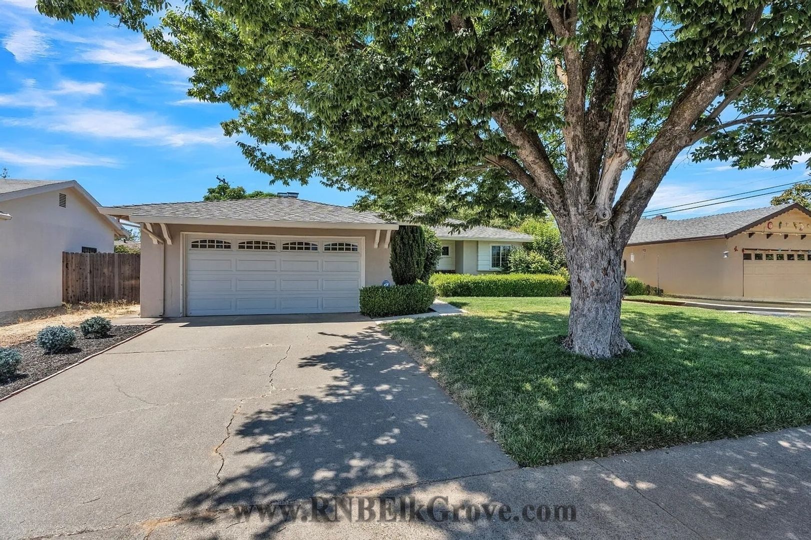 Sacramento House: 4930 Bonniemae Way