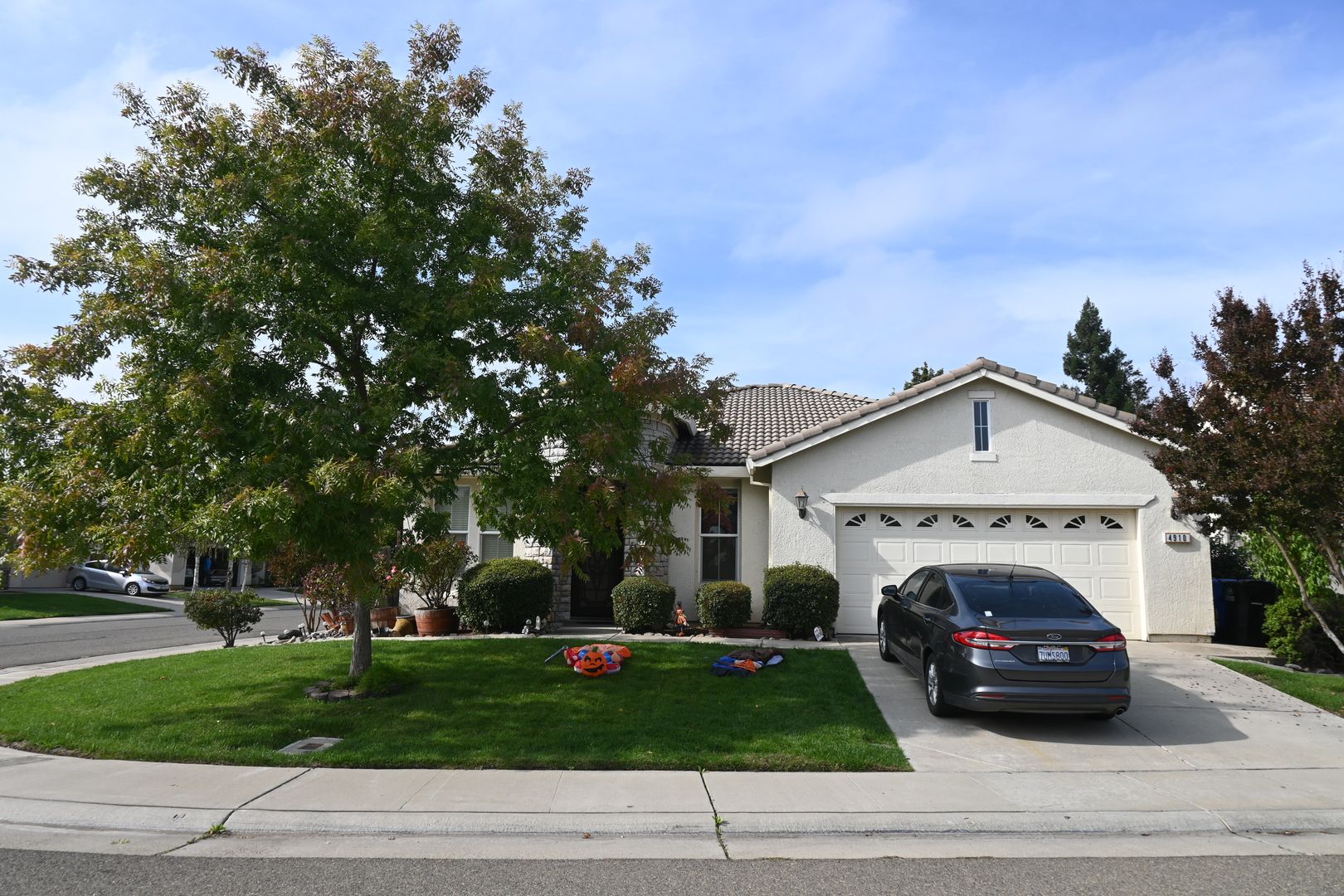 Elk Grove House: 4910 Percheron Drive