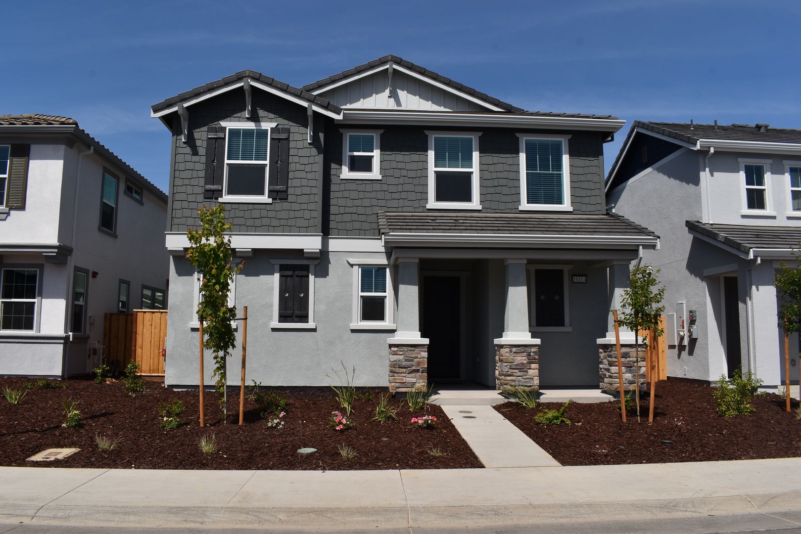 Elk Grove House: 10114 Elise Way