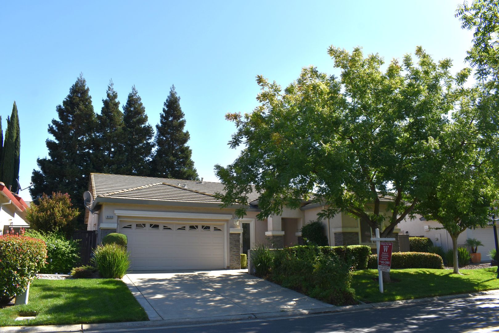 Elk Grove House: 9449 Century Oaks Lane