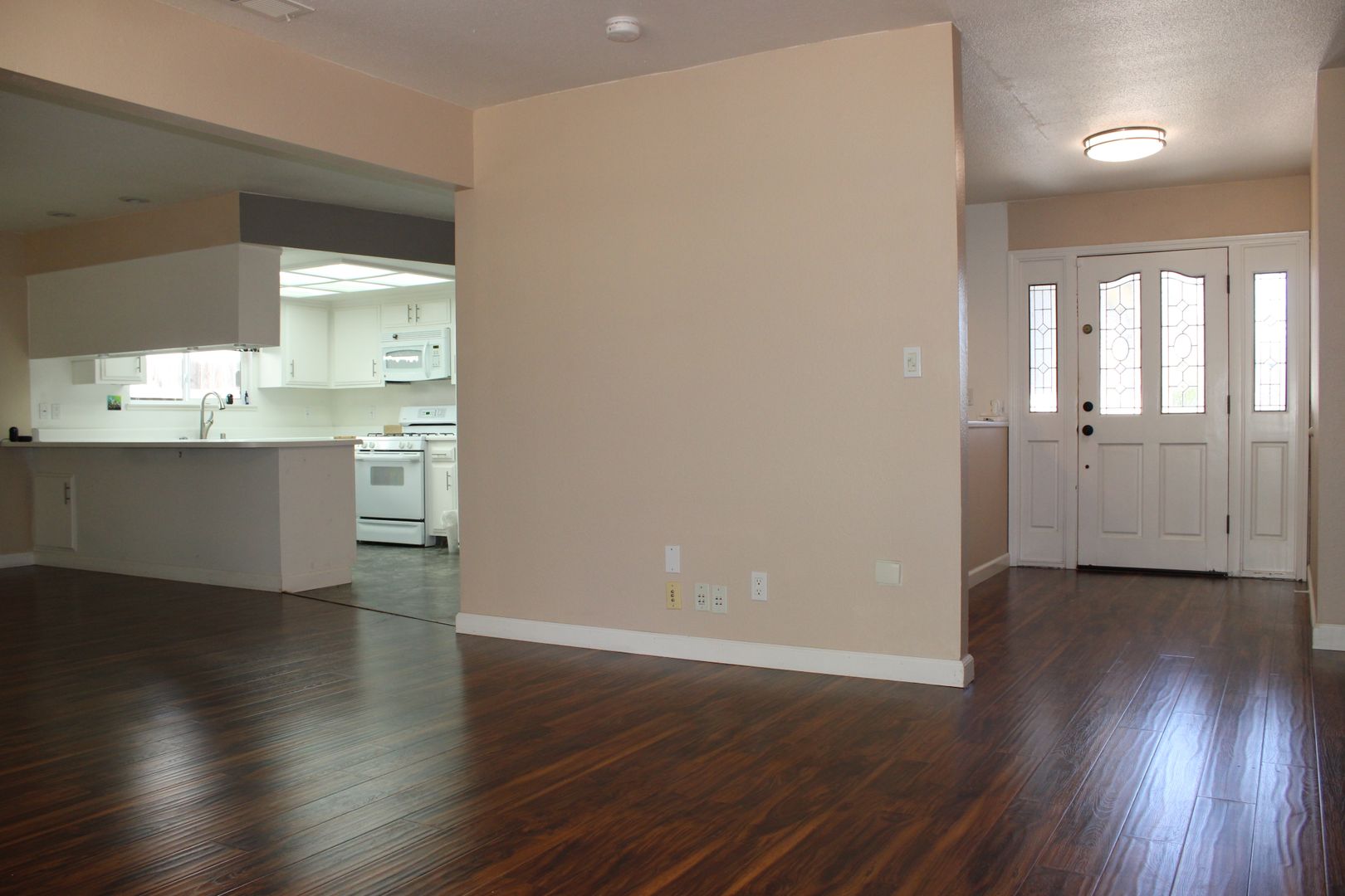 Roseville House: 1513 Dana Way