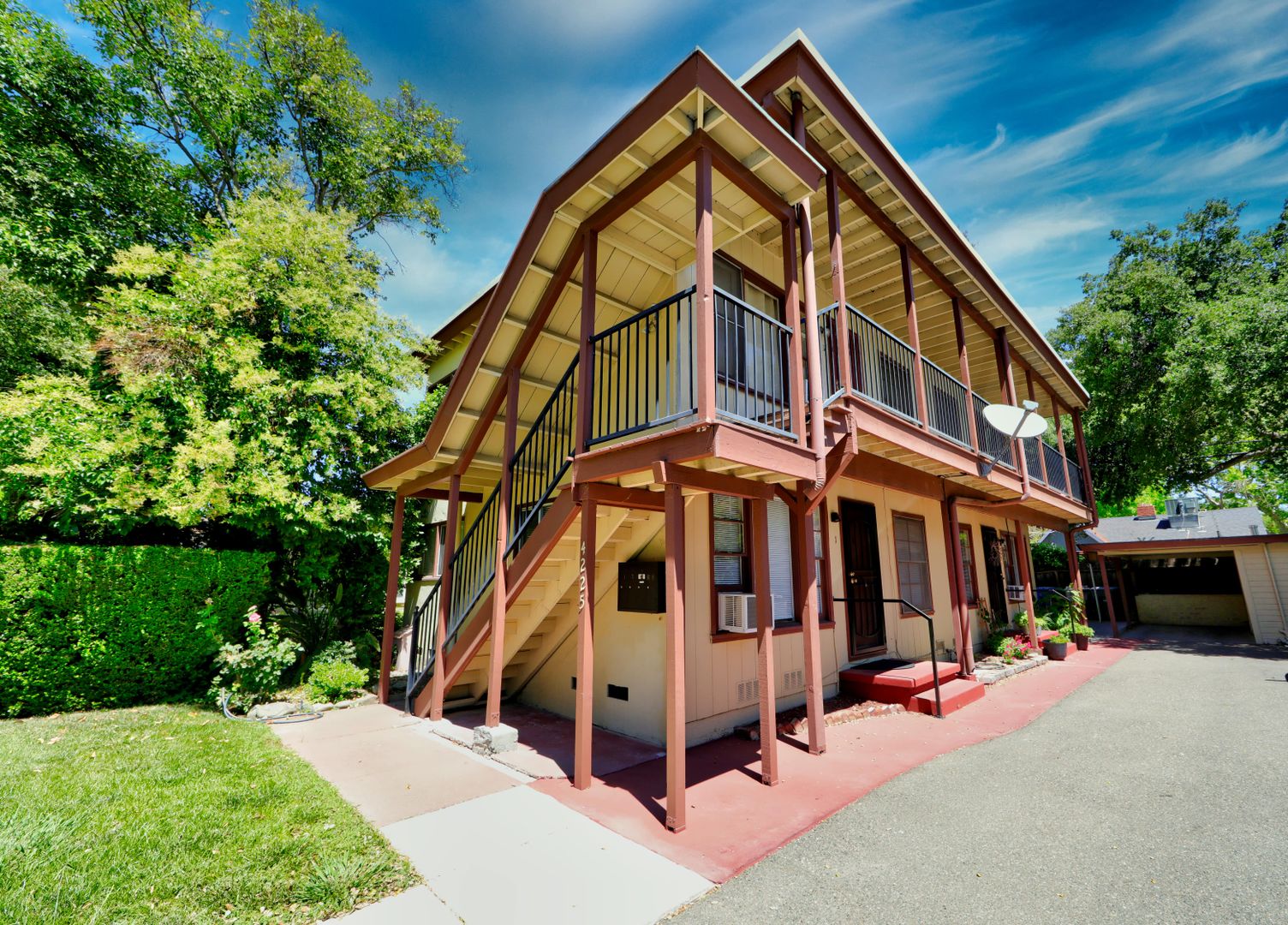 Sacramento House: 4225 V Street Unit 1