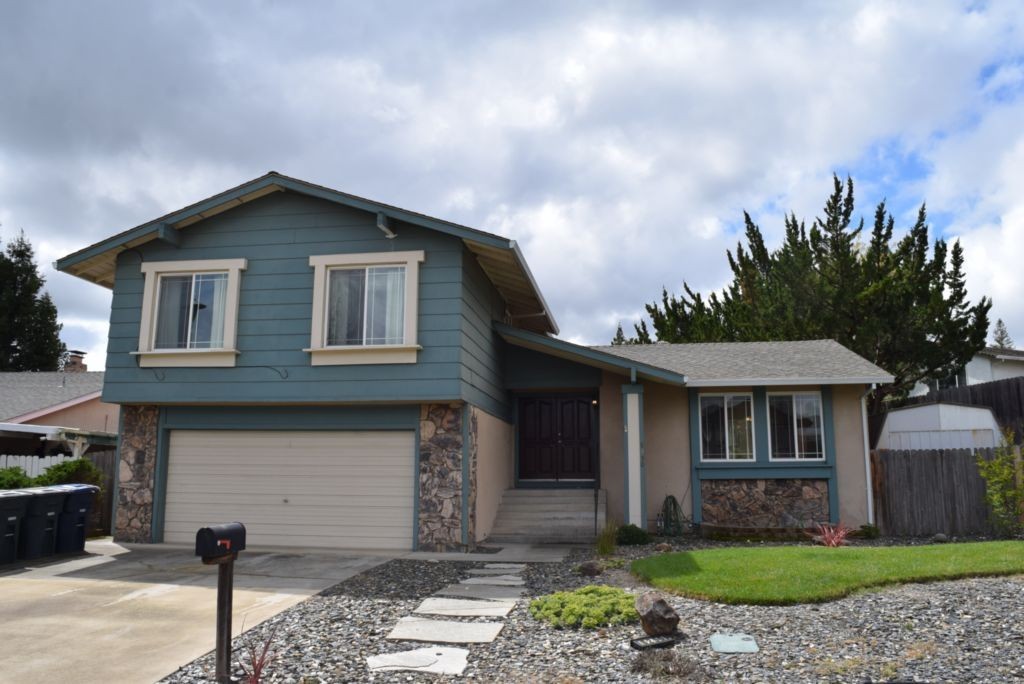 Citrus Heights House: 8250 Canyon Oak Drive