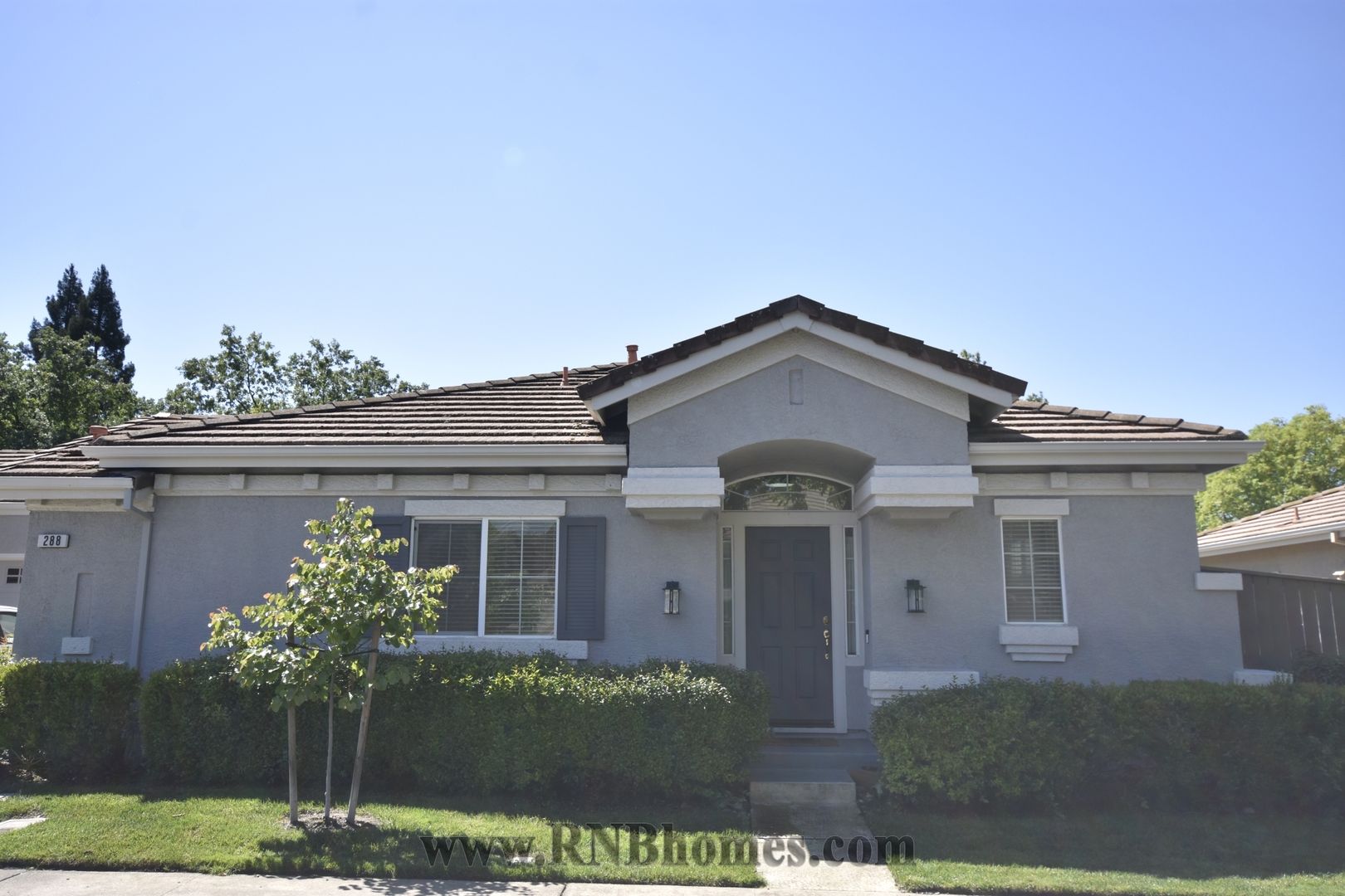Folsom House: 288 Marsalla Dr