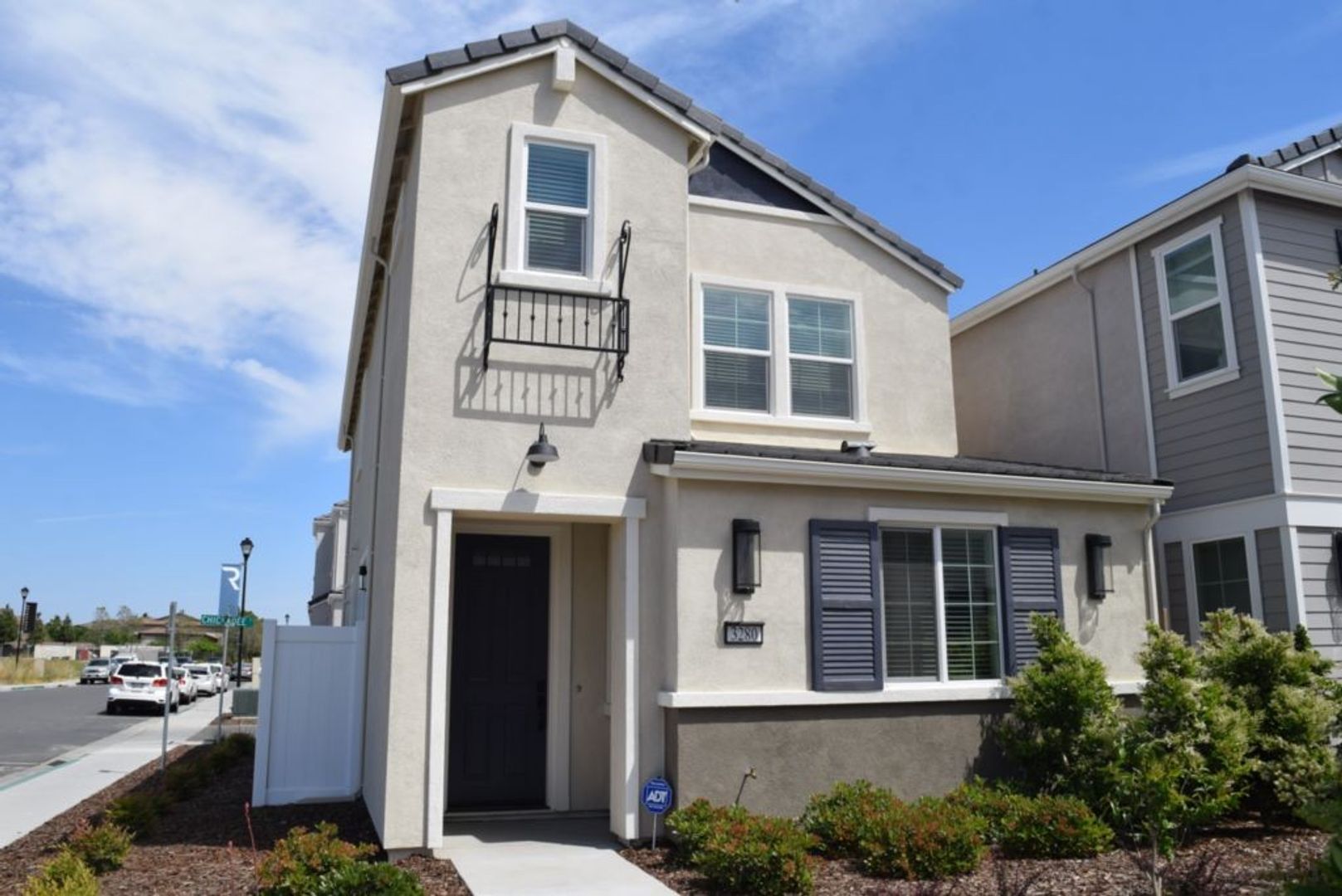 West Sacramento House: 3280 Chickadee Court