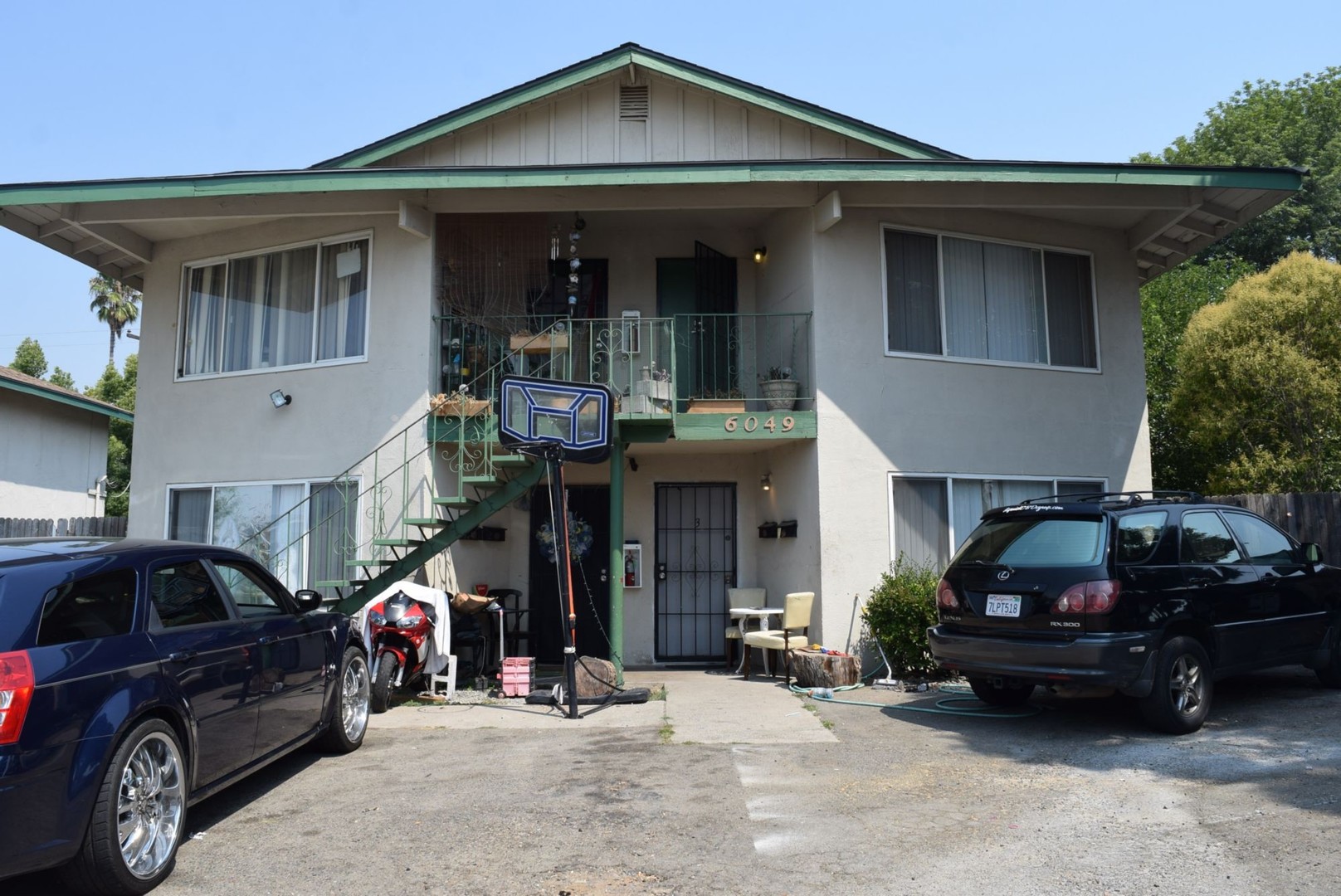 Carmichael House: 6049 Northcrest Unit 3