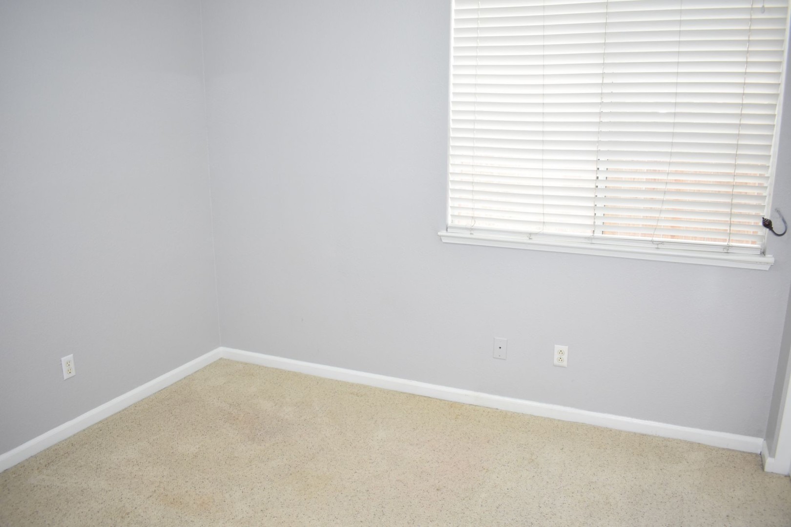 Folsom House: 214 Oxburough Drive