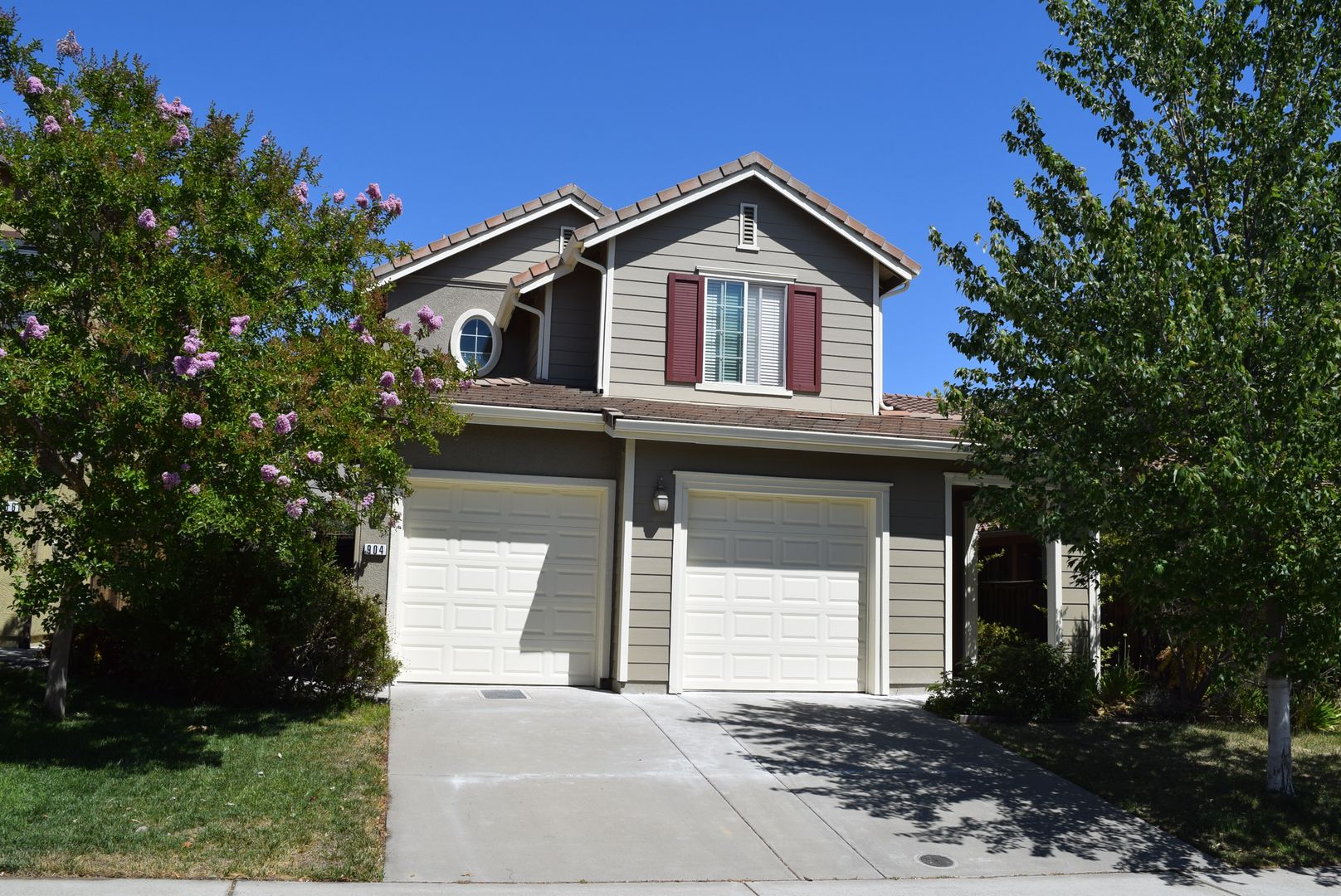 Rocklin House: 904 Campfire Circle