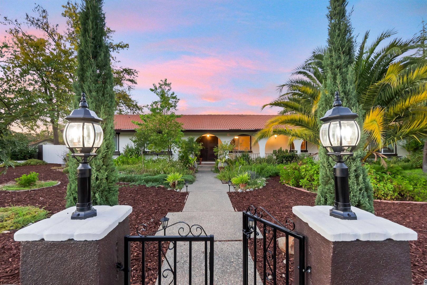 Granite Bay House: 4305 Whispering Oaks Circle