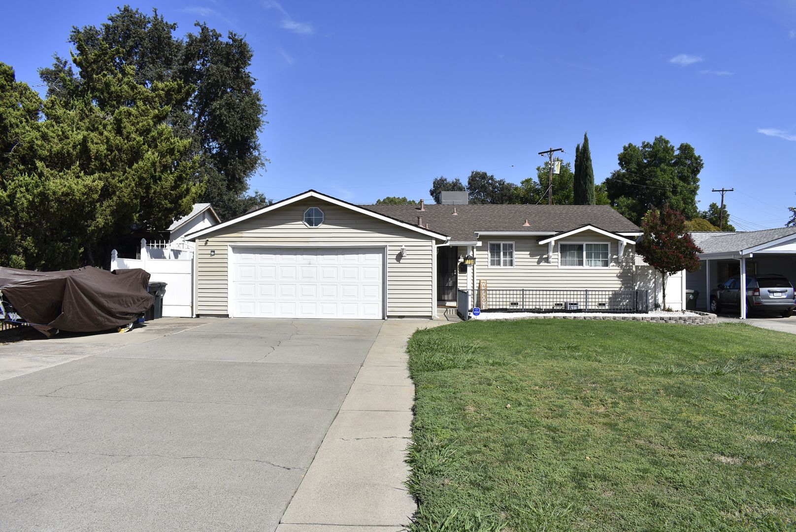 Citrus Heights House: 7706 Garden Gate Drive