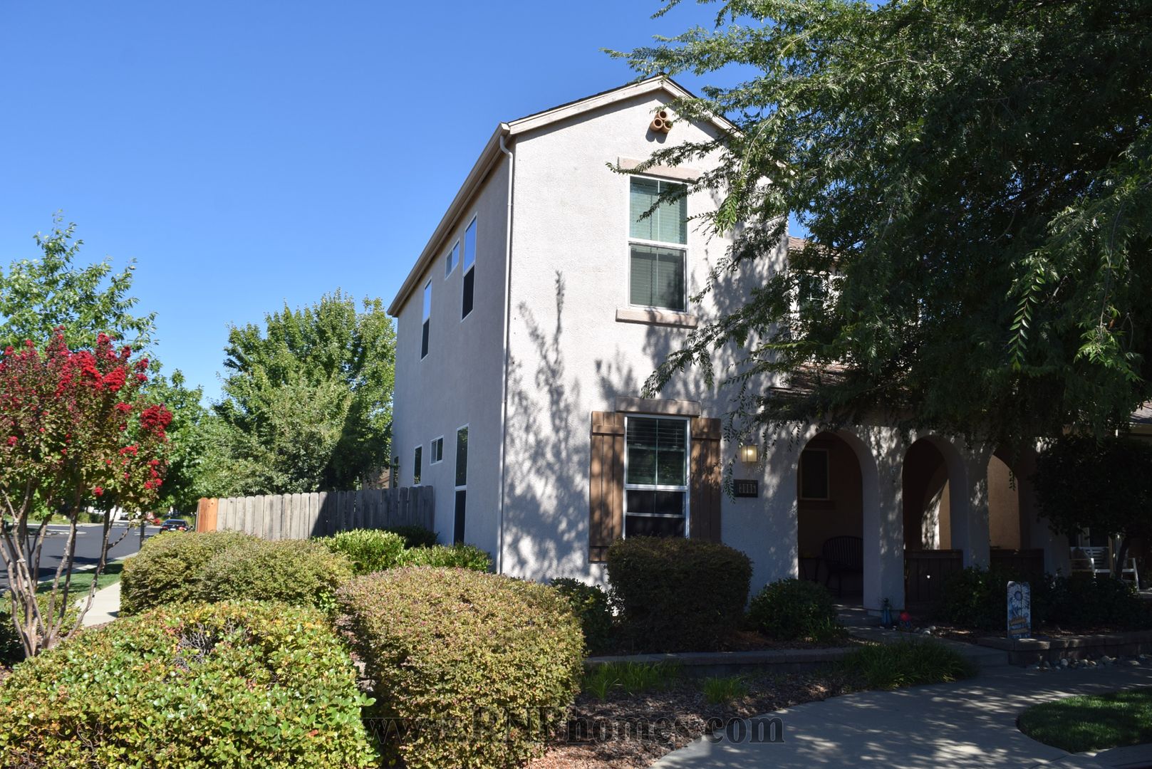 Roseville House: 3065 Ardley Drive