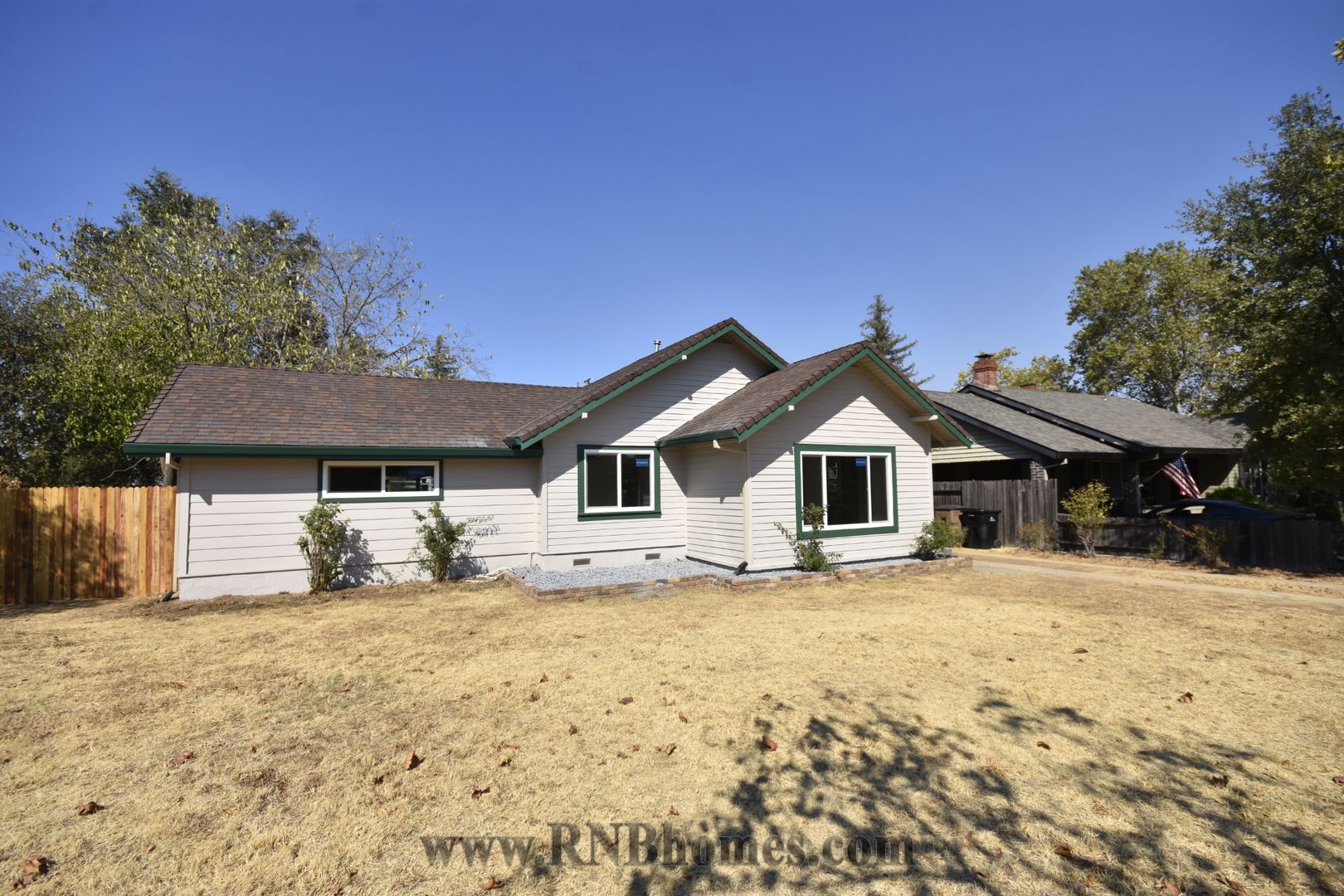 Lincoln House: 566 B Street