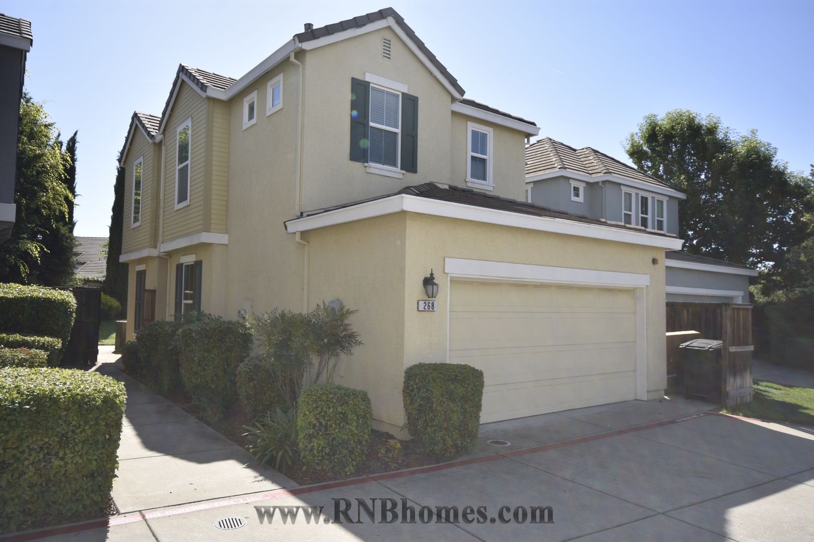 Lincoln House: 268 Phoenix Circle