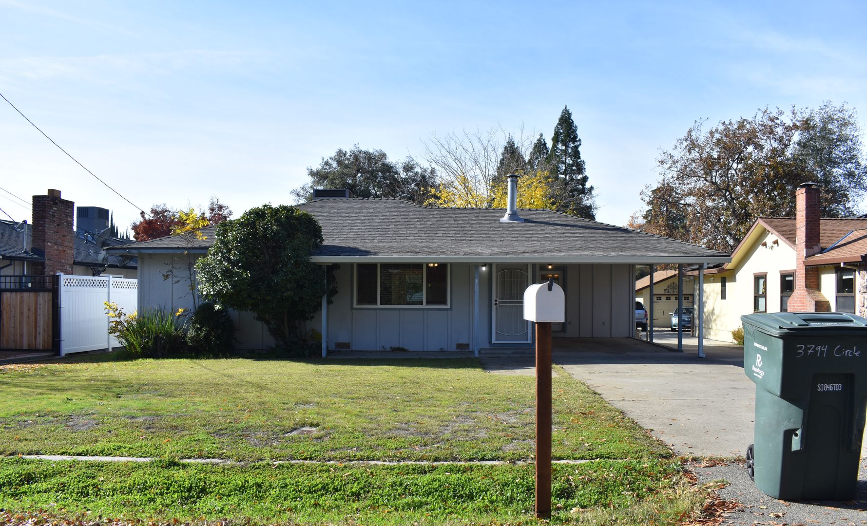 Loomis House: 3794 Circle Drive