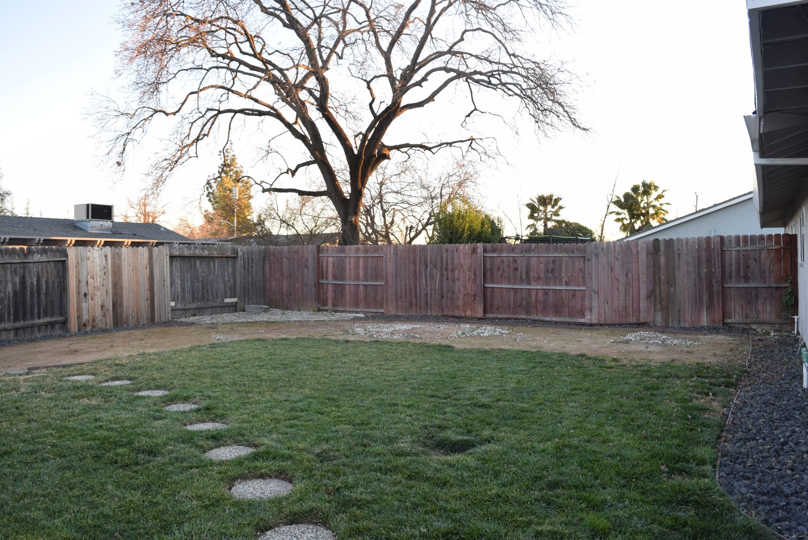 Rocklin House: 2586 S Whitney Blvd