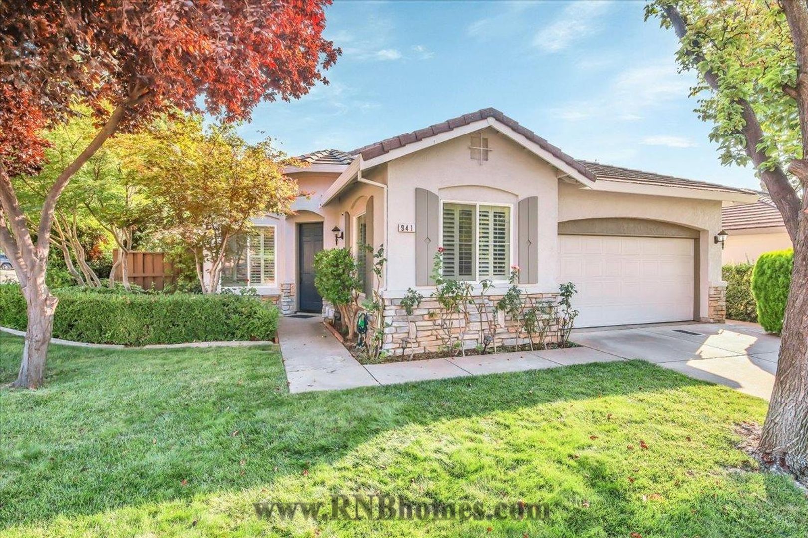 Folsom House: 941 Cameron Drive