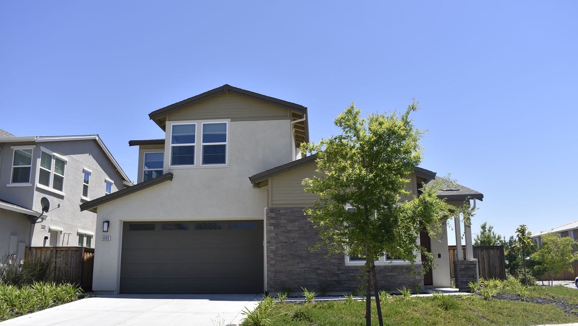 Roseville House: 6000 Danwood Drive