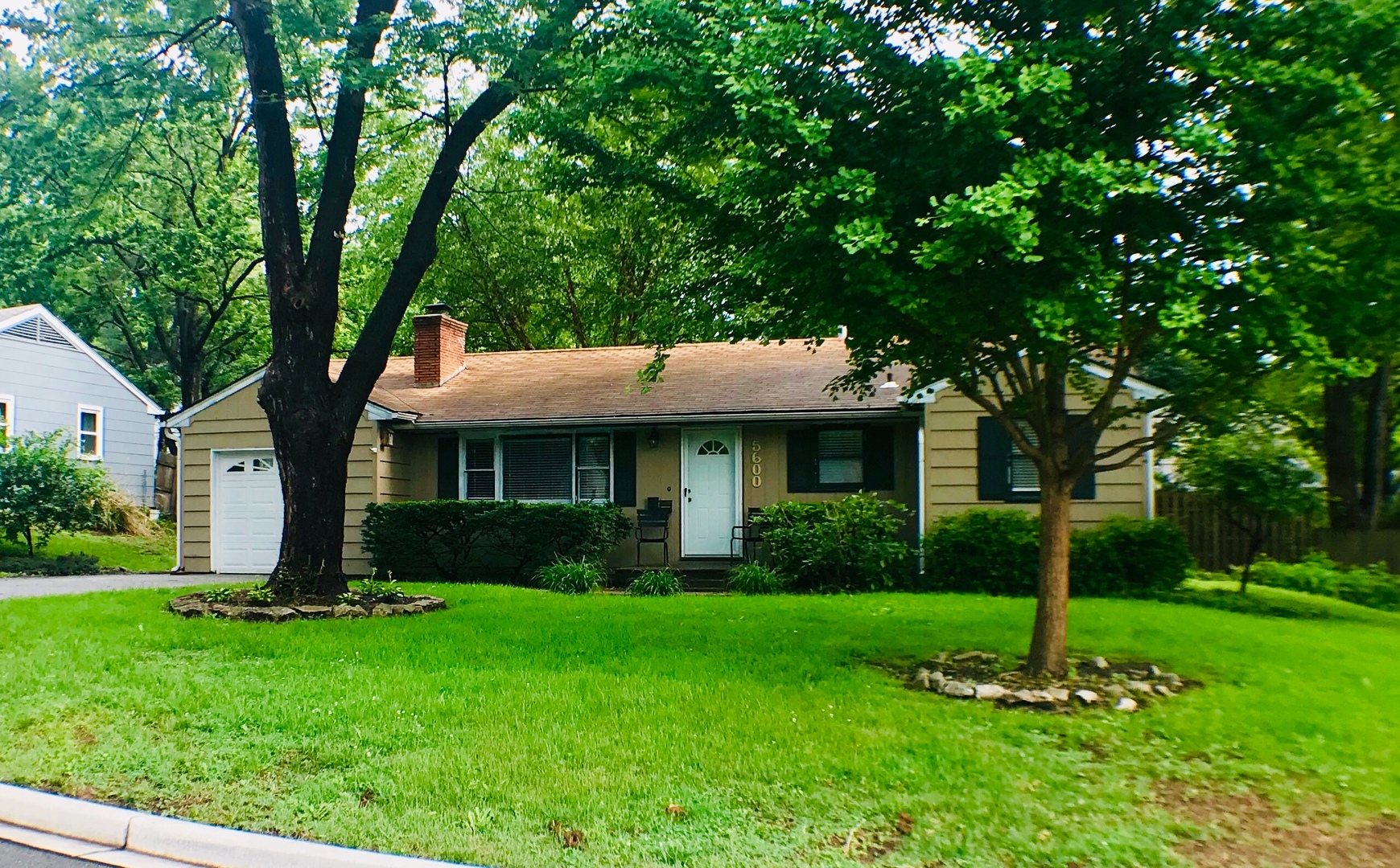 Prairie Village House: 5600 W 70th Street