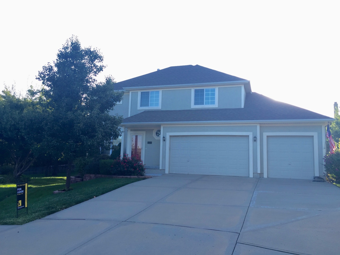 Gladstone House: 7301 N Mersington Street