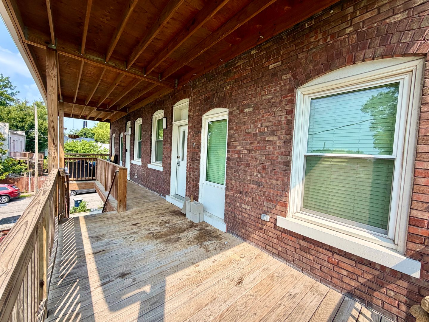 Kansas City House: 2201 Lexington Ave