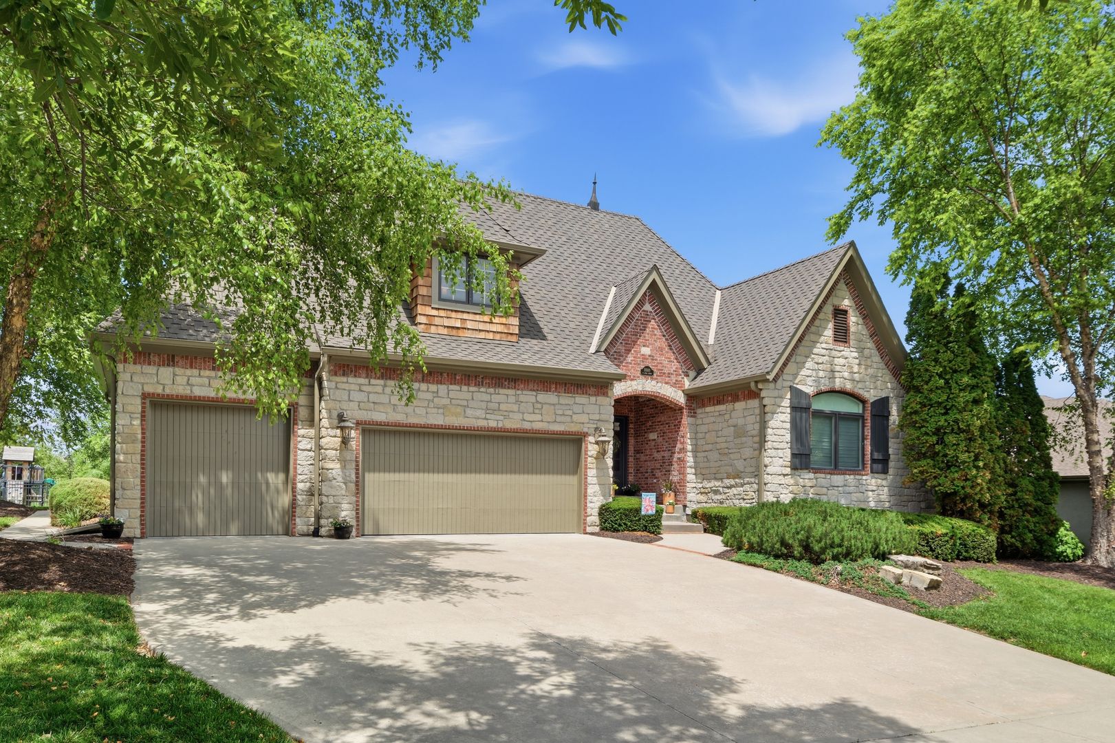 Overland Park House: 10500 W 163rd Street