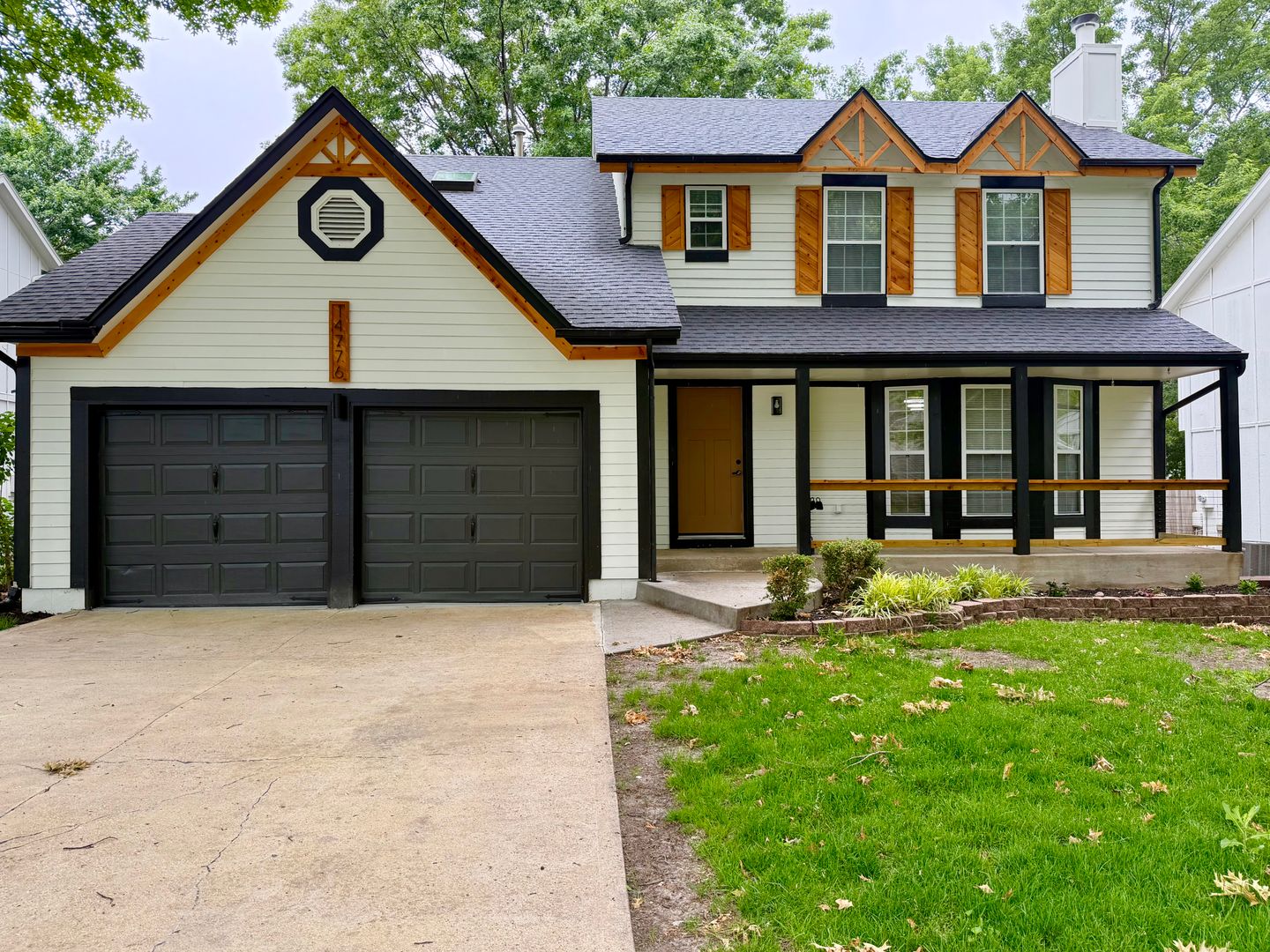 Olathe House: 14776 S Alden St